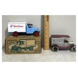1931 Hawkeye truck & 1986 auto unit
