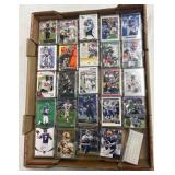 25 packs of sports cards majority football