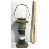 Coleman propane lamp