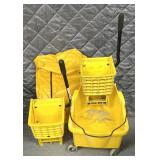 Rubbermaid bucket and ringer