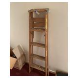 Wood Step Ladder