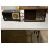 Zenith Tube Radio S-56957 & Panasonic RE-6518