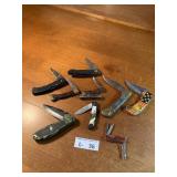 (10) Pocket Knives