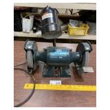 Black & Decker 6" Bench Grinder (works)