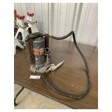 Pittsburgh 12 Ton Air/Hydraulic Bottle Jack