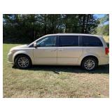 2014 Dodge Grad Caravan 193,885 miles