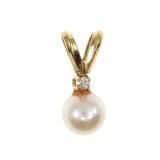 14K YELLOW GOLD PEARL & DIAMOND PENDANT