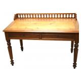 SOUTH CAROLINA STATE HOUSE WALNUT PARTNERS DESK