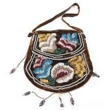 EARLY 20TH C. IROQUOIS FLORAL BEADWORK PURSE
