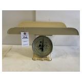 Vintage Jay Bee Baby Scale