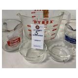 2 QT Pyrex Measuring Cup & Anchor Hocking 1 Cup