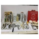 Kitchenwares; Flatware, Graters, Scoop, Handmixer