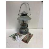 Vintage Coleman Single Mantle Lantern