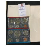 1975 US Mint Uncirculated Coin Set