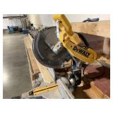 DeWalt 12" Compound Miter Saw!!