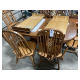 Kitchen Table With 6 Chairs In Great Condition!!