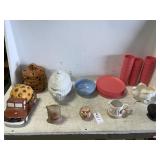 Cookie jars, Gravy Boats & Kitchenware