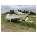 1972 Fiber Glass Elgin Boat w/ 75 Elgin Motor