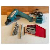Makita 6095D Drill with Accessories