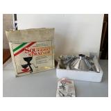 Garden Way Squeezo Strainer Model 101/142