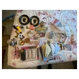 Reading glasses, Decorative Items