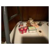 Decorative Items and Collectibles