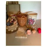 Decorative Collectibles and Craft Items