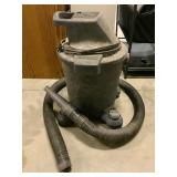 Wet/Dry Shop Vacuum with Hose