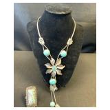 Turquoise Floral Necklace and Ring Set