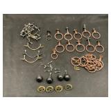 Drawer Pulls and Knobs
