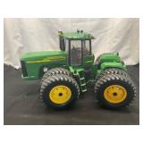John Deere 9620 Toy Tractor Model