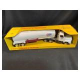 Ertl CO-OP Truck & Tanker Model