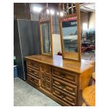 Link-Taylor Dresser with Triple Mirror