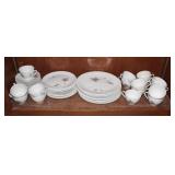 Approx 60pcs Royal Doulton "Tumbling Leaves"