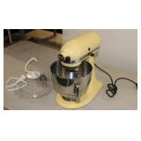 Kitchen Aid Artisan Mixer