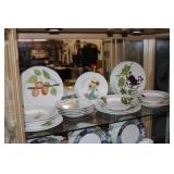 18 French Plates & Bowls by Maison, Peint Main