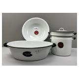 White/Black Enamelware-Lisk Flintstone,Vollrath,Go