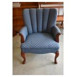 Nice clean and solid chair