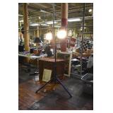 Adjustable height light tower