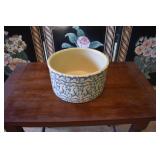 Roseville spongeware crock