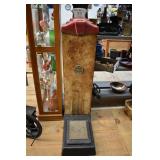Vintage weight & fortune scale. Tested works