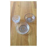 Lot of 3 decorative bowls