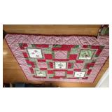 Christmas Quilt 88"x100" includes 2 shams
