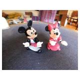 Disney Mickey & Minnie salt/pepper shakers
