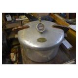 Vintage National pressure cooker