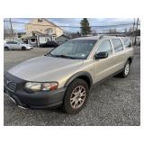 2004 Volvo XC70 Base