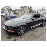 2005 Ford Mustang V6 Deluxe
