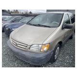 2001 Toyota Sienna CE