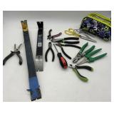 HAND TOOL LOT