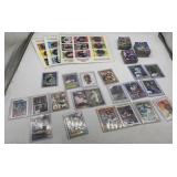 LOT OF SPORTS TRADING CARDS